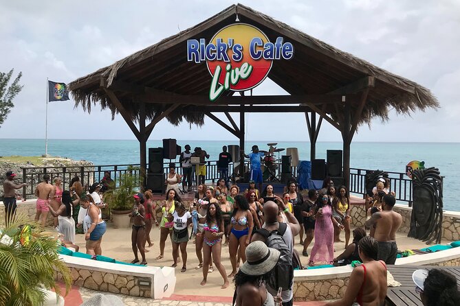 Full Day Tour of Negril Beach: Margaritaville & Rick's Cafe Live - Montego Bay Pickup and the Pace of a Private Day