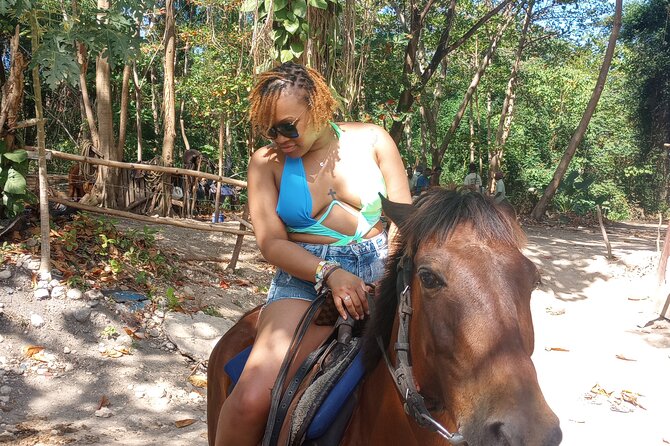 Horseback riding, Blue hole or Dunn's River Combo - Stop 1, Dunn’s River Falls and park: climb, sea, and movie fame