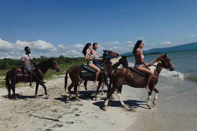 Horseback “SPECIAL”- Negril’s Beach Ride N’ Swim with Free photos/videos - Ocean Ride n Swim: The Highlight, and the One Part to Take Seriously