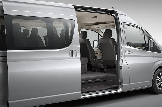 Hotel Riu Montego Bay Airport Shuttle Transfer - Private Transportation for Your Party, and What “Up to 25 Passengers” Means