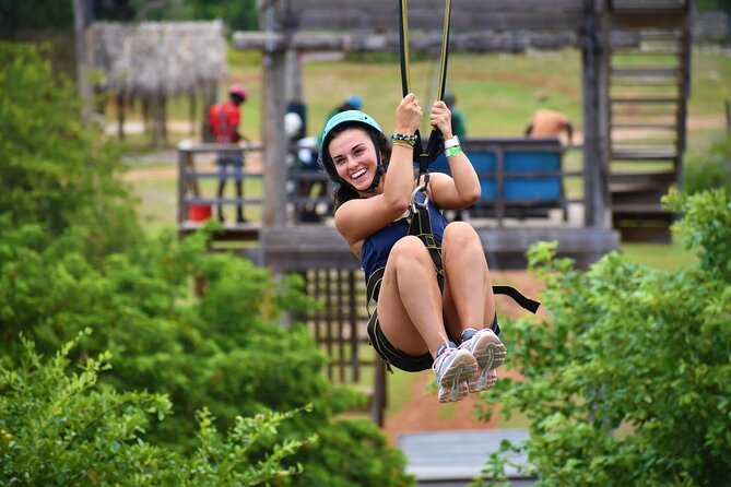 Jamwest Negril Zipline and JamCulture Combo - Getting to Jamwest Motorsports: clubhouse, gear, and signals