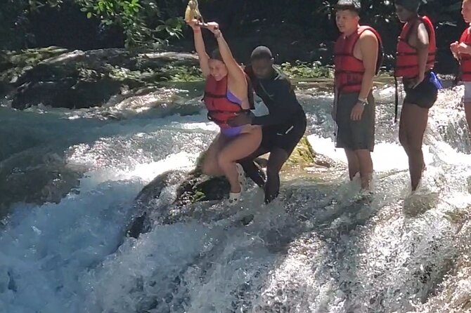 Kennedy's Horseback riding, Blue Hole and Secret Falls from Montego Bay - Ocho Rios craft market: shopping with time to actually look