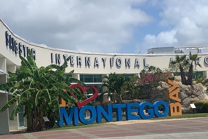 Kingston Airport Pick up/ Drop off (Norman Manley Int) - Air-Conditioned Comfort and a Safety-First Ride Plan