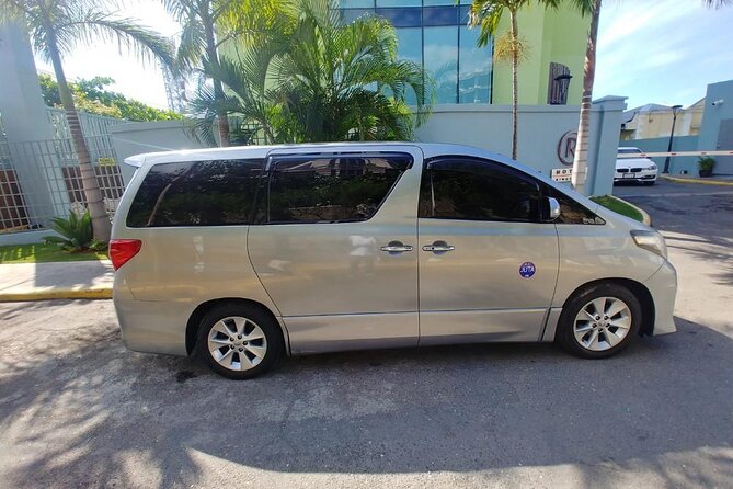 Kingston Airport to Ocho Rios Hotels and St Anns One Way - Getting dropped at your Ocho Rios or Saint Ann hotel area