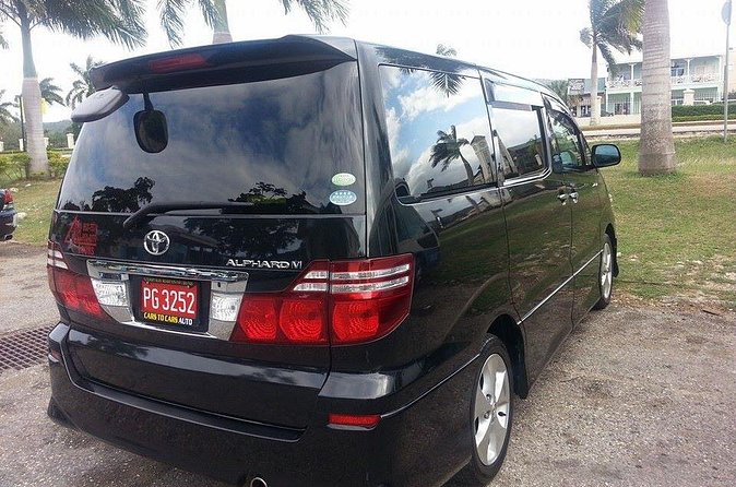Kingston Airport Transfers to Runaway Bay - Direct drop-off in Runaway Bay, with fewer stops and less waiting