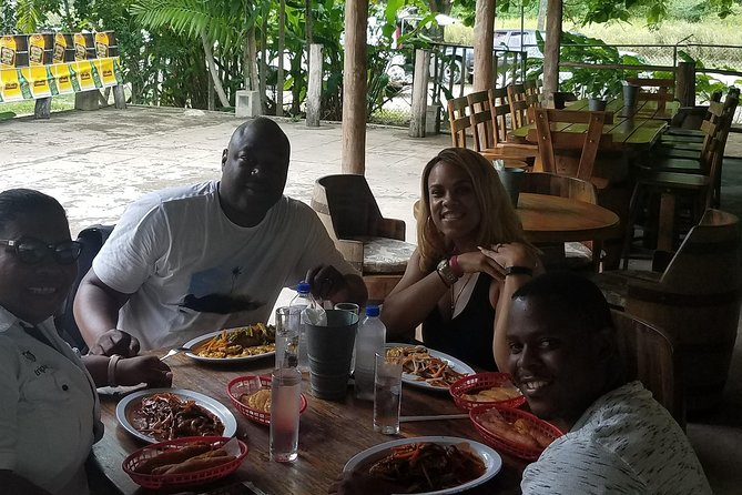 Lunch at Scotchies Jerk Centre From Ocho Rios - Who this private jerk-lunch stop suits best