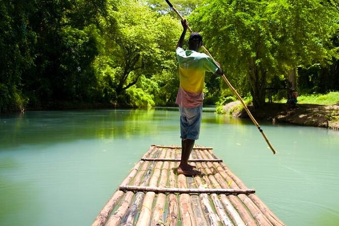 Martha Brae Bamboo Rafting Experience From Montego Bay - Key things that make this Martha Brae raft trip work