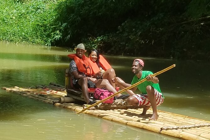 Martha Brae Rafting Ocho Rios, Runaway Bay, Falmouth&Montego Bay - Martha Brae Bamboo Rafting: the real vibe on the river