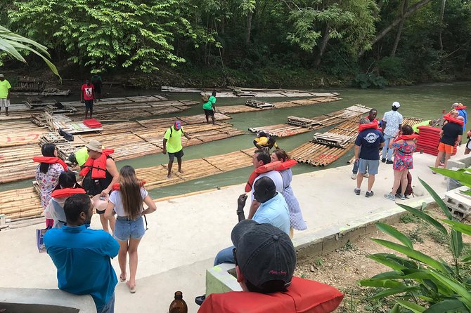 (Martha Brae River) Bamboo Rafting - The Bamboo Raft Ride Itself: Calm Water, Fish Spotting, and Photo Timing