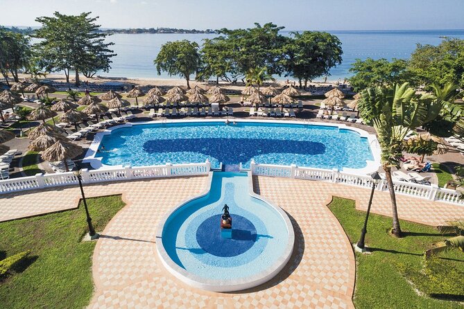 MBJ Airport Private Transfers to any Negril Hotels - Who Should Book This Private Transfer to Negril