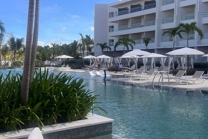Mbj Airport Transfer to Princess Grand Hotel - Private means your group controls the rhythm