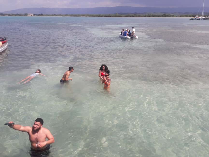 Montego Bay: 8-Hour Appleton & Pelican Bar Return Transfer - Price and budgeting: where the extra money goes