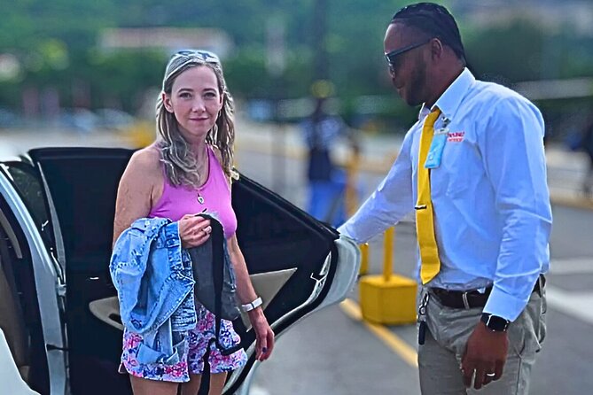 Montego Bay Airport (MBJ) Transfer One-Way or Round-Trip to Hotel - What actually happens when you land at Sangster International Airport (MBJ)