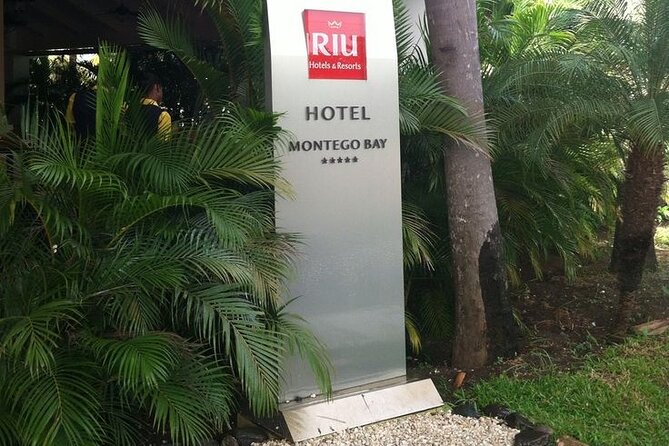 Montego Bay Airport private Taxi to Royalton Negril - Mobile Ticket and Private Group Setup, Explained Simply