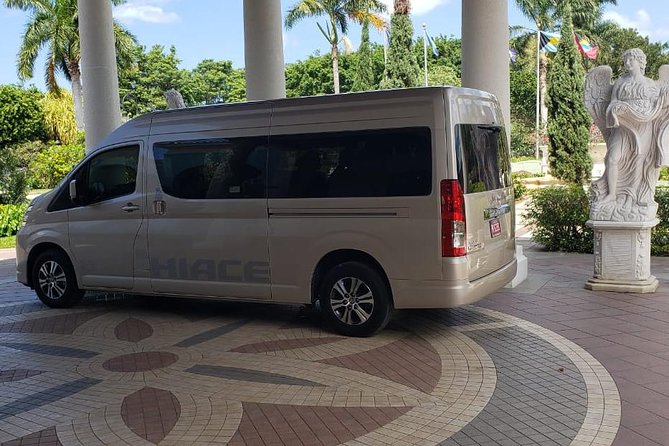 Montego Bay Airport To Luxury Bahia Principe Runaway Bay - Included items, and what you should bring in your head