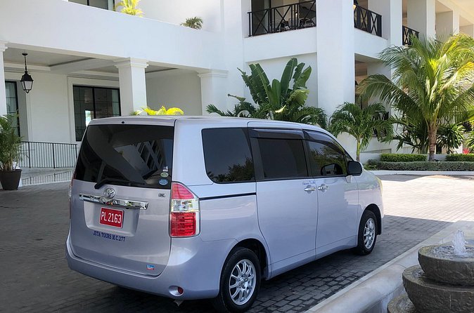 Montego Bay Airport Transfers ( Round Trip-Montego Bay Hotels) - Who this Montego Bay airport transfer is best for