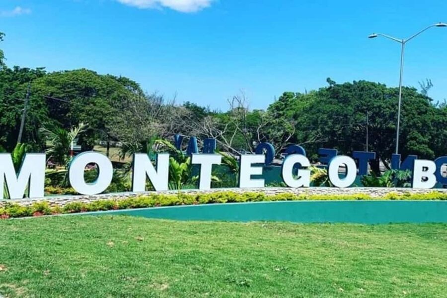 Montego Bay: City Highlights and Souvenir Shopping Tour - Montego Bay in a hurry, and why that can be a win