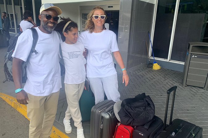 Montego Bay Hotels Airport Transfer - Clean, air-conditioned vehicles that actually feel cared for