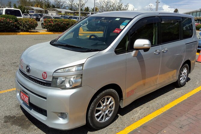 Montego Bay Hotels Private Airport Transfer from Montego Bay(MBJ) - First Stop: Desk 18 at Montego Bay Airport
