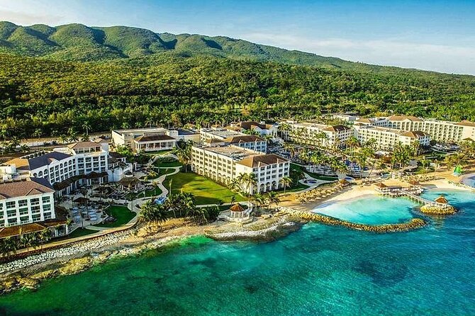 Montego Bay Jamaica Airport Transfer to Hotels in Montego Bay - Drop-Off at Your Hotel Door, Not Just a Random Corner