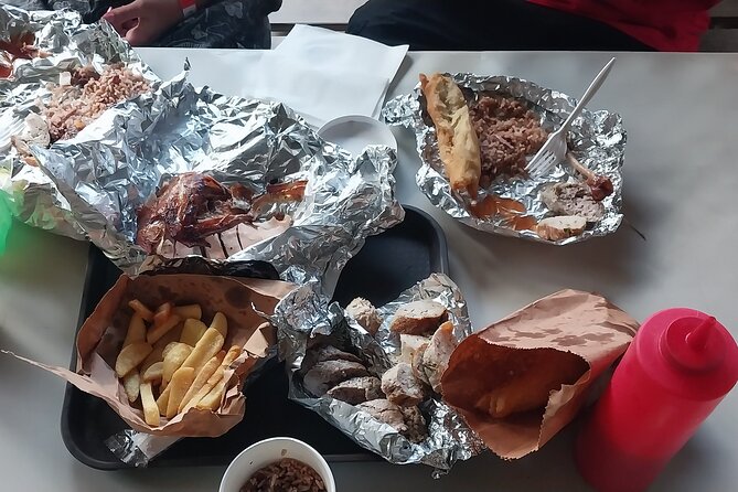 Montego Bay Jerk Tour and Rum Punch Mixology/Food Tour - Jerk chicken and jerk pork tastings, and how to get more out of them