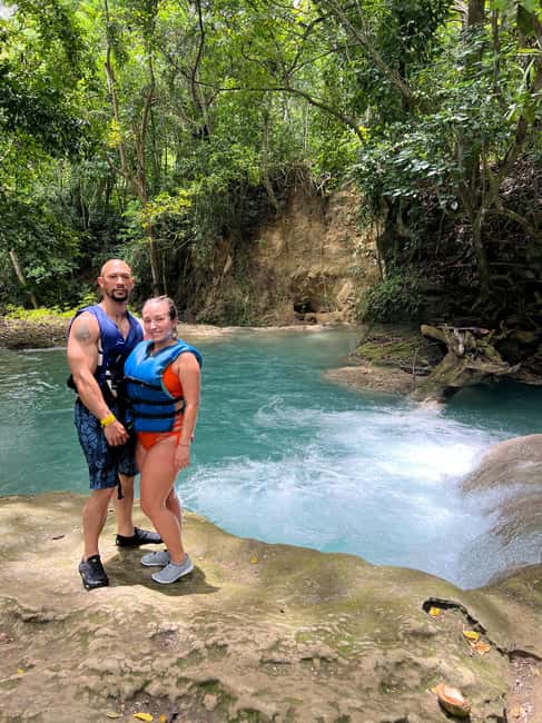 Montego Bay: Private Dunn's River Falls and Blue Hole Tour - Timing and logistics inside the 4 hours
