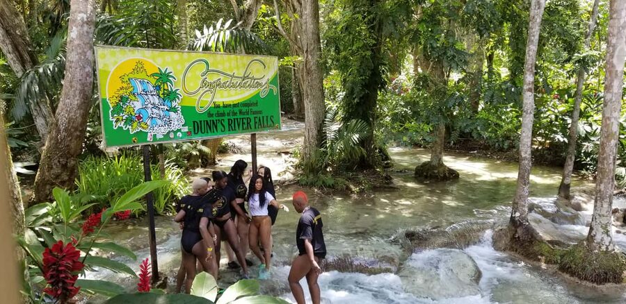 Montego Bay: River Rafting and Dunn's River Falls Day Trip - Montego Bay Day Trip Flow: From Hotel Pickup to Ocho Rios