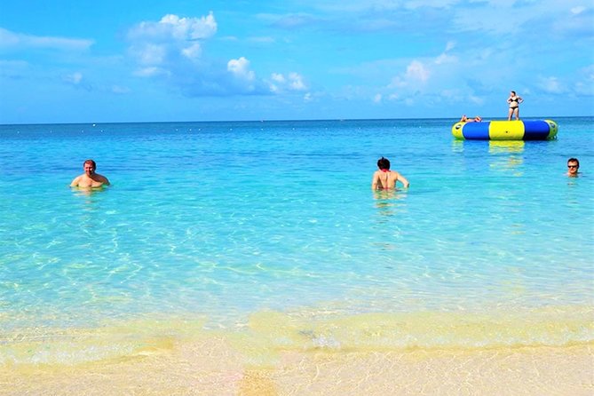 Montego Bay Shore Excursion: Doctor's Cave Beach & Montego Bay City Highlights - Sam Sharpe Square: A Quick Start With Big Meaning