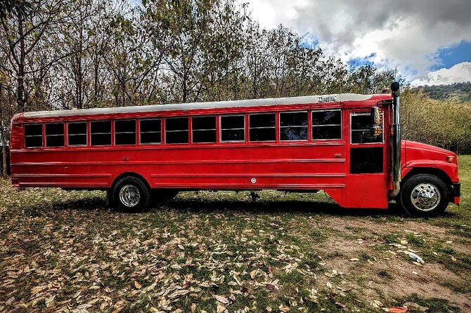 Montego Bay to Kingston PickUp & Drop-Off Service UP 20 PEOPLE - Price and group size value: $150 per group, up to 15, with seating up to 20