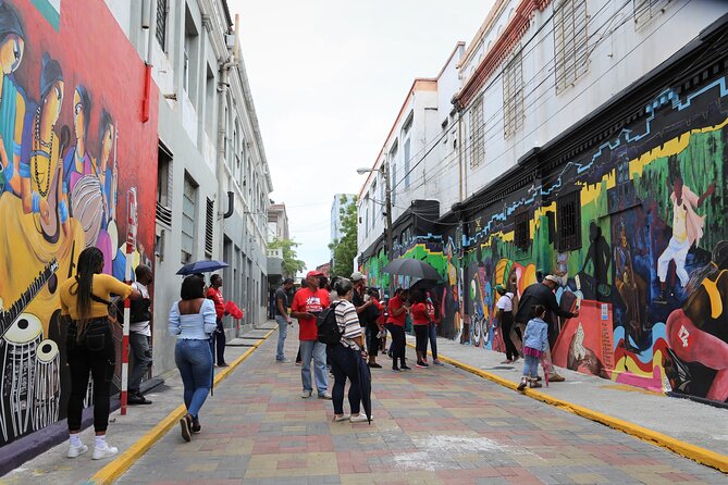Mural Tours in the Downtown Kingston Art District, Jamaica - The one-hour Water Lane walk: how the guide reads the walls