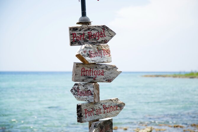 Negril 4 in 1 Day Trip from Montego Bay - Stop 1: Fort Charlotte viewpoints and old cannon sights