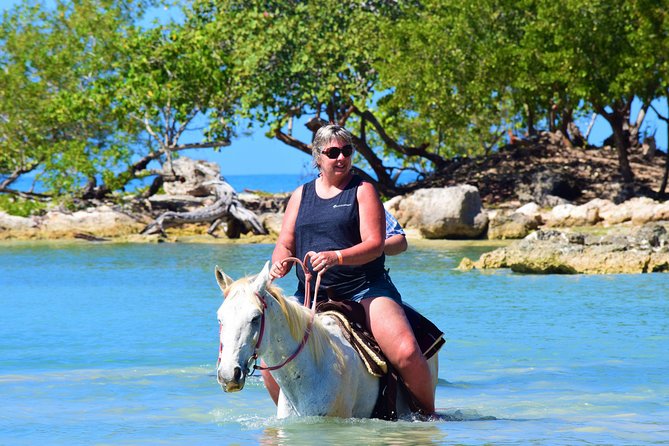 Negril 45-minute Guided Horseback Ride and Swim - Choosing the right day: timing, group size, and time reality checks