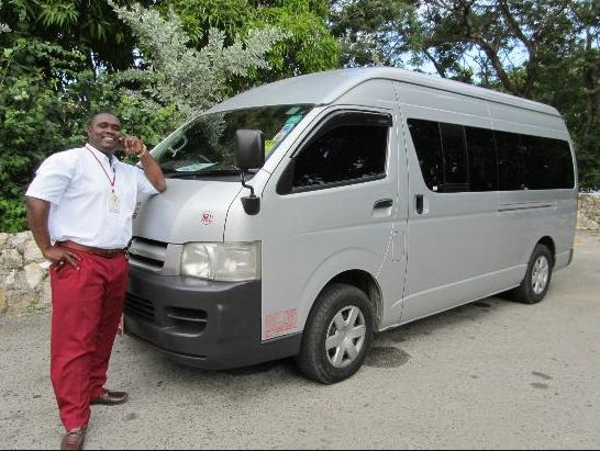 Negril 7-Hour Tour from Montego Bay - Jimmy Buffett’s Margaritaville: an easy, recognizable stop
