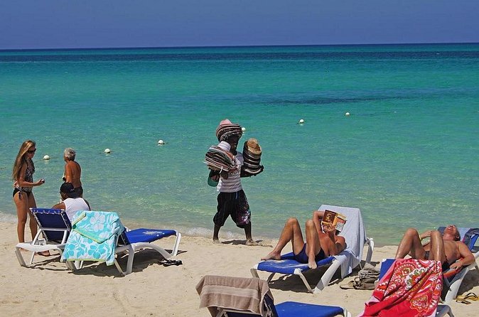 Negril 7 Mile Beach & Rick's Café Combo Tour from Montego Bay - Should you book this Negril 7 Mile Beach and Rick’s Cafe combo?