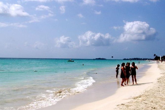 Negril Beach Beach Ricks Cafe and Sunset Tour - One Day, Two Must-Do Stops in Jamaica