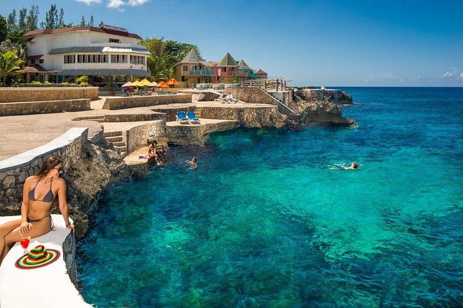 Negril Experience 1- 4 Persons - Negril Beach Stop: Relax, Swim, and Reset the Day