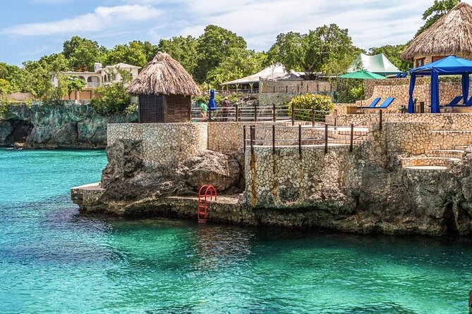 Negril Hotels Private Airport Transfer - Arrival or departure: how round-trip booking helps you breathe