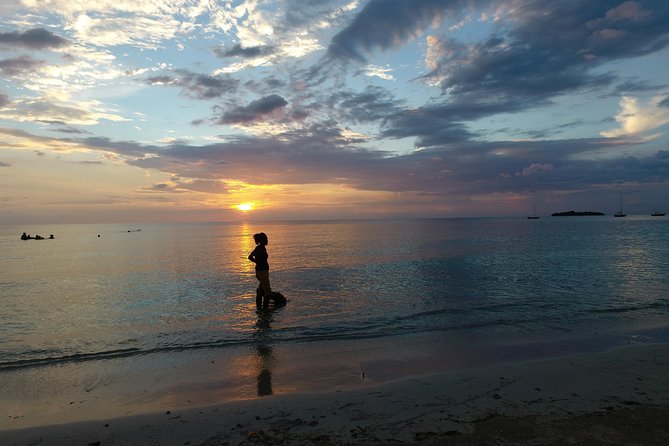 Negril's 7 miles Beach and Rick's Café - Seven Mile Beach: What to Do With Your Two Hours