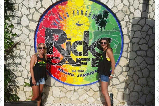 Negril Seven Miles Beach & Rick's Cafe - Seven Miles Beach and Rick’s Cafe in one smooth half-day