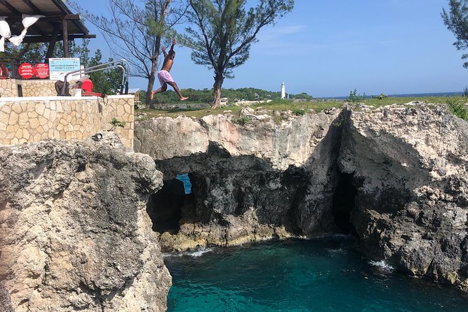 Negril Shopping And Rick's Café - Key Points You’ll Feel on Arrival