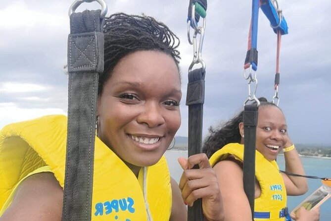 Negrils Seven Miles Beach, Rick's cafe and Parasailing Tour. - Included parasailing: thrill you can plan around