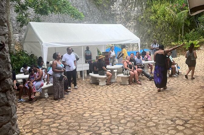 Nine Mile Reggae & History Guided Tour to Bob Marley's Birthplace - The $142 value check: included entry, transport, and guidance