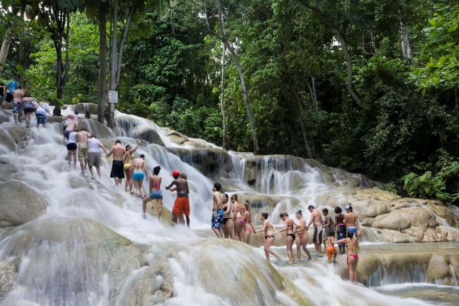 Ocho Rios: Bamboo Beach Club & Dunn’s River Falls - Key highlights at a glance