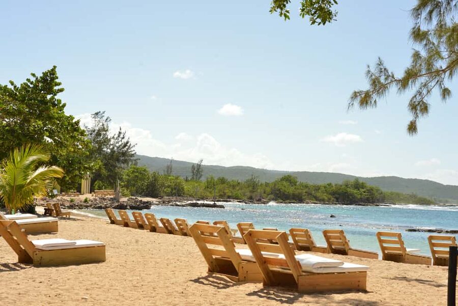 Ocho Rios: Bamboo Beach Club VIP Pass with Lunch and Drinks - A 5-hour Bamboo Beach VIP day that stays simple