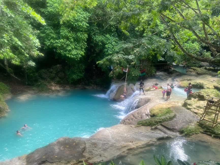 Ocho Rios: Blue Hole and Bamboo River Rafting - Real-world impressions: early pickup and courteous guides