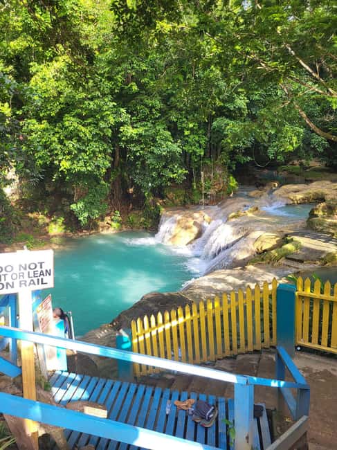 Ocho Rios : Blue Hole and Sightseeing Tour - Blue Hole and Ocho Rios in 3 hours: the smart time balance