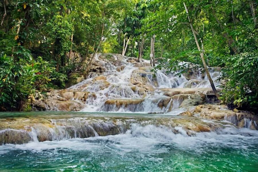 Ocho Rios: Dunn's River Falls and Shopping Tour - Key things to know before you go