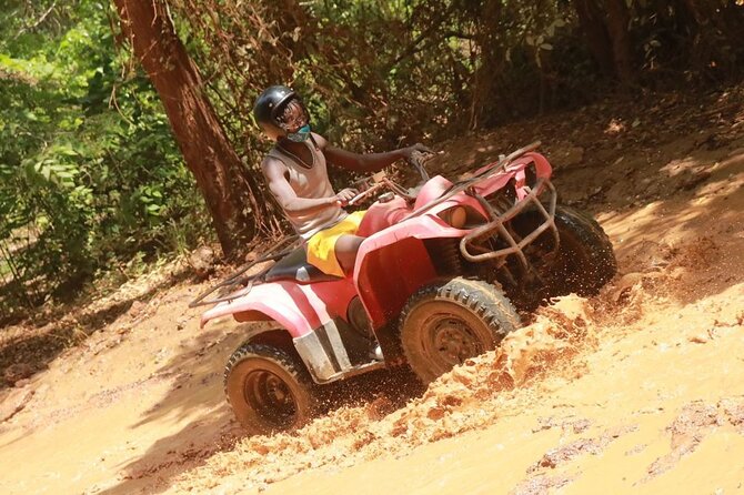 Off Road ATV Guided Ocho Rios Tour and Shopping - Stop 3, Market In Ocho Rios: Final Souvenirs And Last-Minute Gifts
