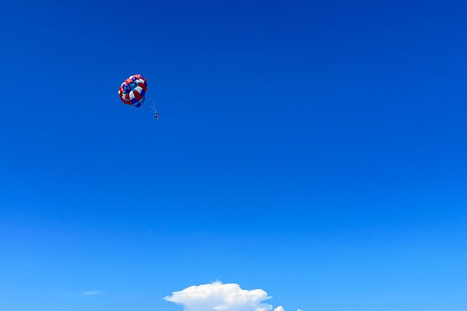 Parasailing above Turquoise Ocean Waters in Montego Bay - Price and value: is $113 per person worth it?