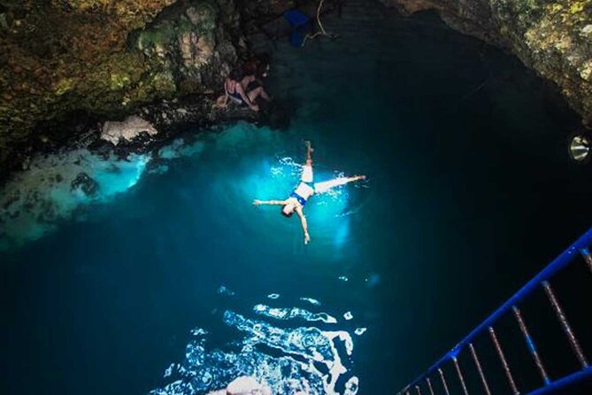 Parasailing, Blue Hole Mineral Spring, Seven Mile Beach - Montego Bay to Negril, with less hassle